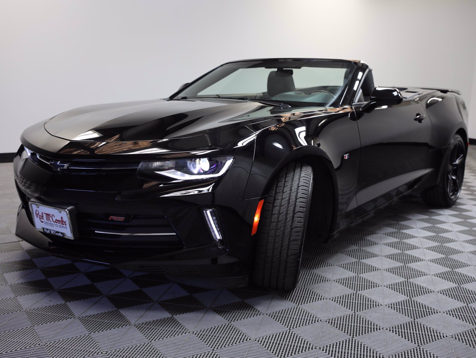 Pre-owned 2018 Chevrolet Camaro 1lt Convertible In San Antonio #102468b 