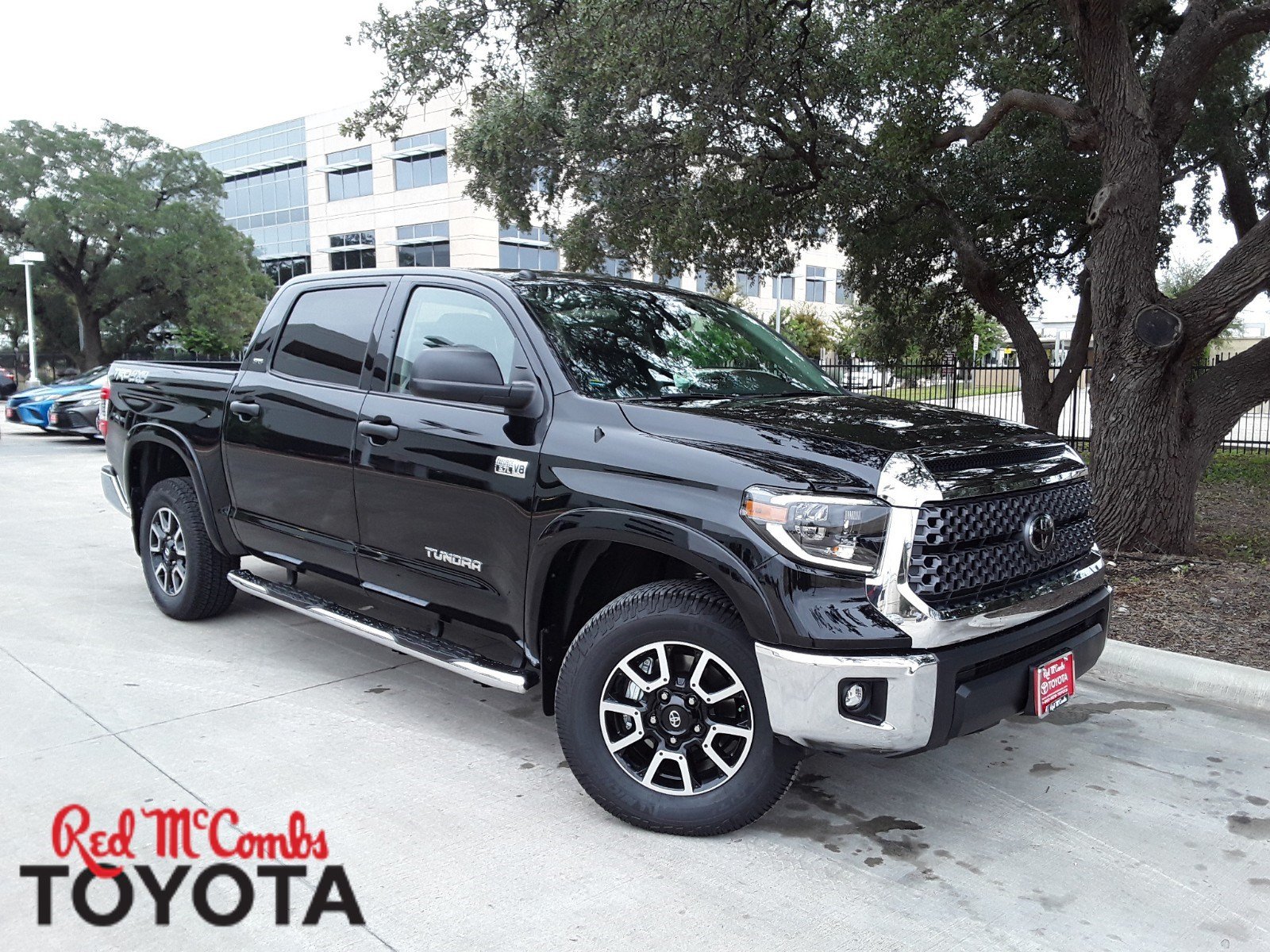 Toyota tundra off road